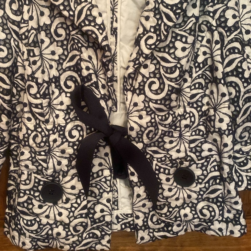 Classiques Entier 100% Linen navy blue Eyelet Lace Cropped Embroidered Blazer XS - Picture 2 of 10